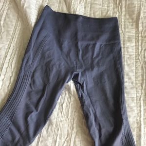 Hi-Rise Lululemon cropped leggings